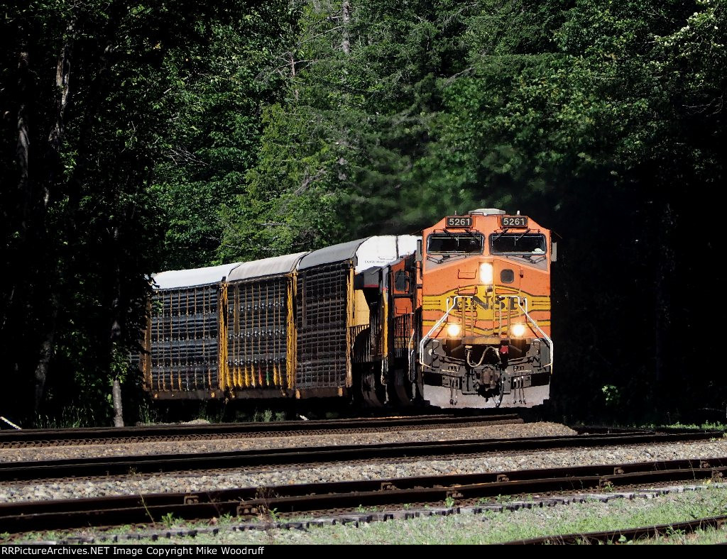 BNSF 5261